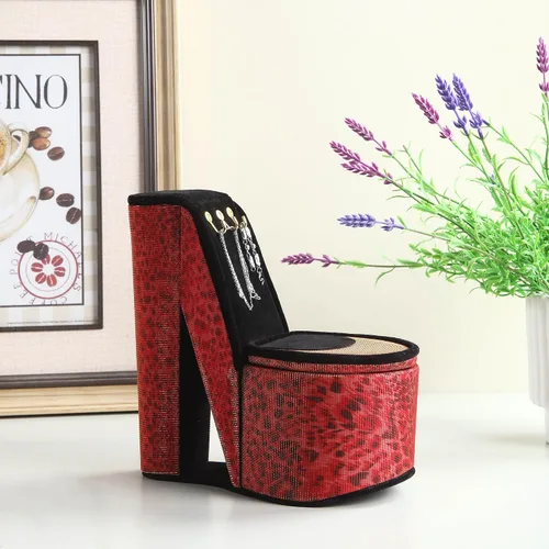 Vista 2 de Ore International HBB1830 Exhibición iridiscente de zapatos de tacón alto con ganchos Joyero, estampado de leopardo
