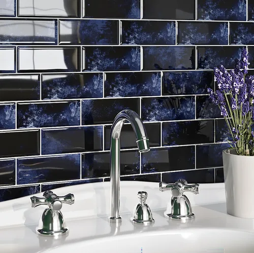 Vista 9 de Livelynine 16 Azulejos de Oro de Mármol Despegar y Pegar Salpicaduras para Cocina Adhesivos de Azulejos de Pared para Baño Salpicaduras Impermeables