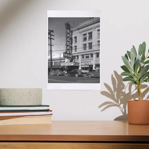 Vista 2 de Lantern Press Seattle, WA, Bagdad Theatre in Ballard, 8x12 Inch Art Print Wall Decor