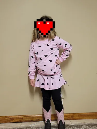 Vista 2 de DDSOL Conjunto de ropa para niñas pequeñas, sudadera con estampado de corazón + pantalones largos, conjunto de 2 piezas para bebés y niños pequeños