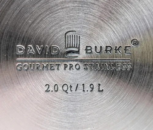 Vista 2 de David Burke Gourmet Pro Stature EZ Strain Cookware (sartén de 2 cuartos de galón)