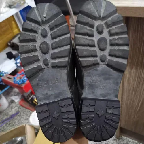 Vista 7 de Suela de goma de repuesto para zapatos y tacones, almohadillas antideslizantes para zapatos protectores de talón para reparación de zapatos de Negro
