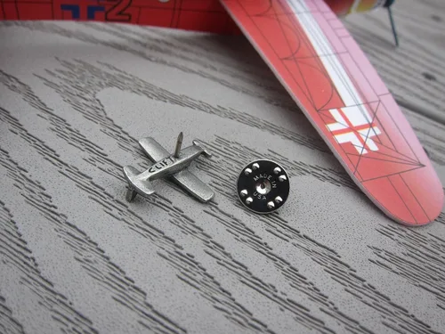 Vista 7 de Jim Clift Design Cessna - Pin de solapa para avión