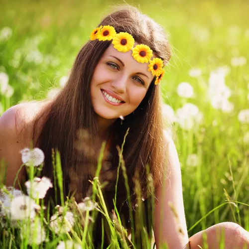 Vista 3 de WILLBOND 8 diademas de girasol para mujer, corona, margarita, flores, corona, ajustable, floral, para novia, para fiestas hippie, bodas, festivales