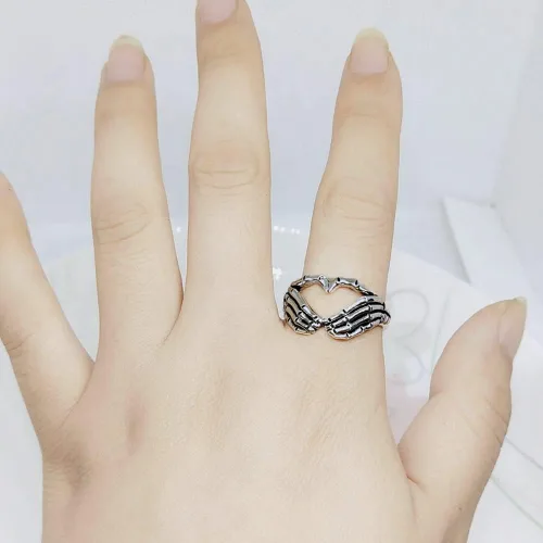 Vista 3 de Anillo de corazón retro personalizado para hombres, mujeres, niñas, niños, gótico a juego para parejas, nudillos, cola de nudillos, anillos de dedo