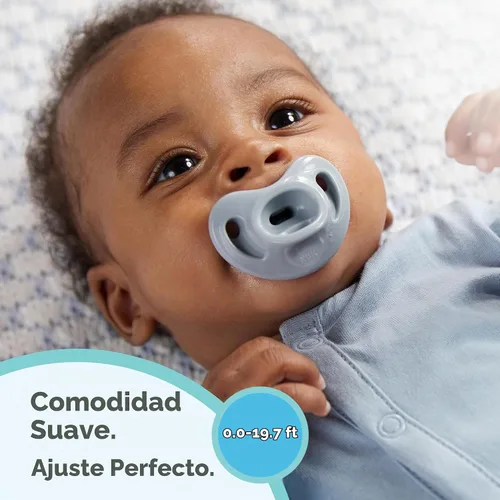 Vista 2 de NUK Chupetes de ortodoncia cómodos 100% de silicona, 0-6 meses, Blue Fashion, colección Timeless, 5 unidades Azul Surtido