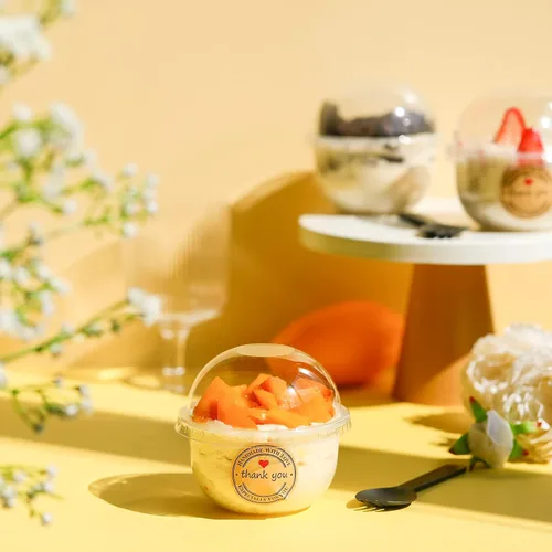 Vista 7 de Cunhill Paquete de 50 tazas de postre con tapas de cúpula, vasos de plástico desechables con tapas transparentes para mascotas (sin agujero)