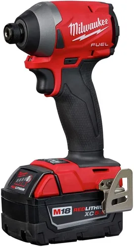 Vista 4 de El kit combinado de combustible Milwaukee 2997-23 incluye Sawzal alternativo de impacto de taladro
