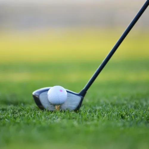 Vista 6 de Pelotas de golf explosivas: paquete de 3 bromas y revelación de género