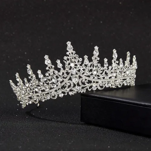 Vista 6 de SWEETV Tiaras for Women, Quinceanera Queen Crown, Wedding Tiaras 0. Plata
