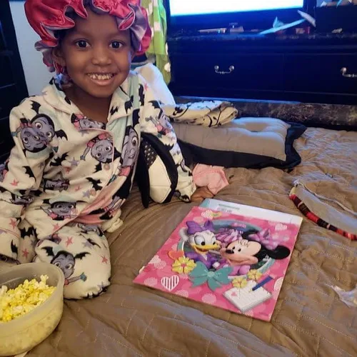 Vista 5 de AKISS - Exquisita gorra para dormir reversible con forro de satén para bebés, recién nacidos, niños grandes y pequeños y mamásmujeres