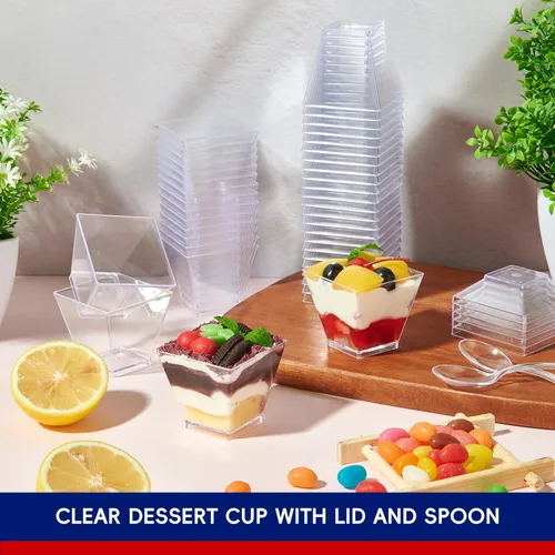 Vista 5 de JOLLY CHEF Paquete de 100 mini tazas de postre de 2 onzas con cucharas y tapas, taza cuadrada alta de plástico transparente para aperitivos