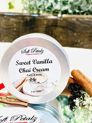 Vista 4 de Crema facial y corporal con leche de vainilla Chai