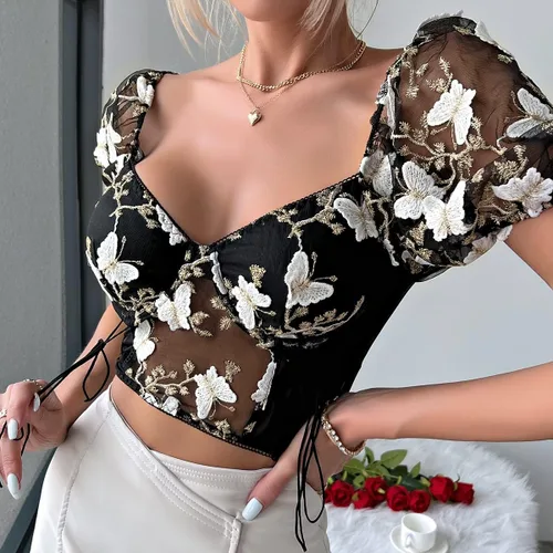 Vista 3 de Camiseta corta con bordado de mariposa para mujer, sexy, de malla, ajustada, ombliguera