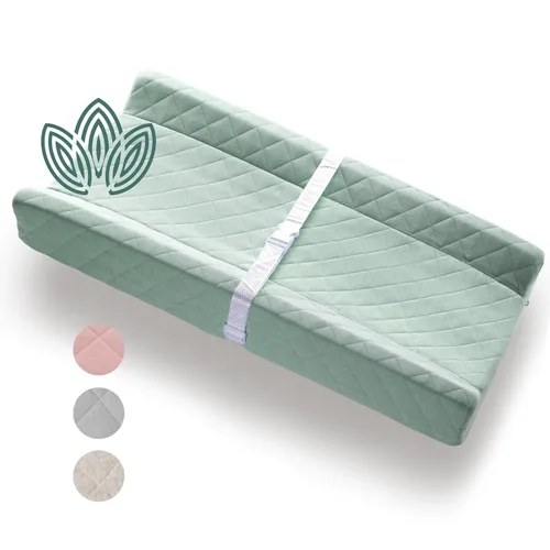 Vista 8 de Cambiador de bebé contorneado de algodón orgánico con colchón de espuma impermeable, incluye funda suave, extraíble y lavable, correa de seguridad