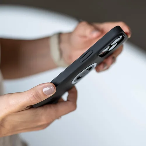 Vista 4 de SP CONNECT Funda para teléfono SPC+ Compatible con iPhone SE/8/7/6S/6 Negro estuches básicos para teléfonos celulares