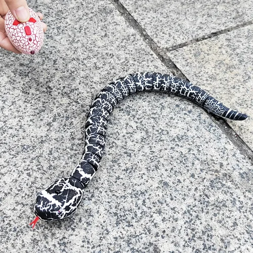 Vista 4 de Tipmant Juguete de animal a control remoto realista de serpiente a control remoto para gatear, eléctrico electrónico, funciona con pilas, honrado