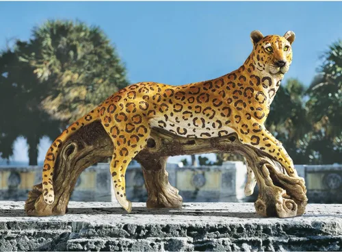 Vista 2 de Estatua de Jardín del Reino del Leopardo