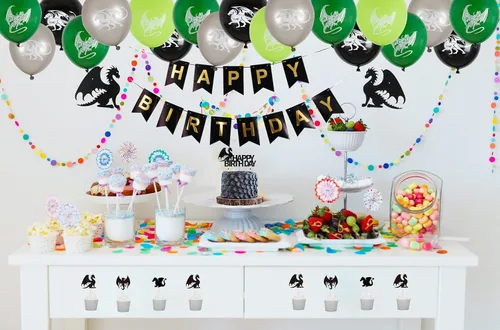 Vista 7 de Decoraciones de fiesta de cumpleaños de dragón, temática de mazmorras y dragones, suministros de fiesta de fantasía, incluyendo decoración y adornos