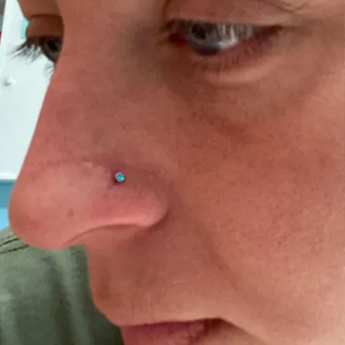 Vista 3 de Kit de autoperforación de nariz -Kits de punción nasal desechables con perforación de la nariz-Kits de pistola de perforación de nariz autoperforada