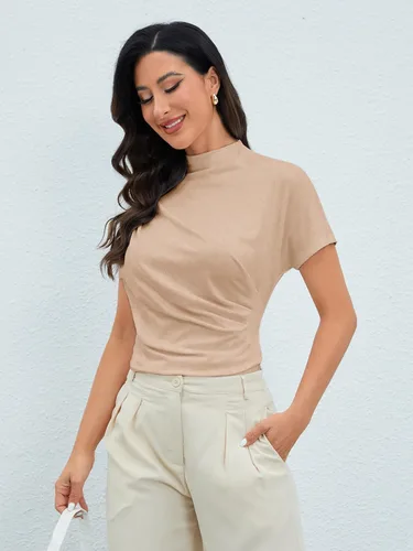 Vista 16 de OYOANGLE Camiseta de manga corta con cuello alto falso y fruncido para mujer