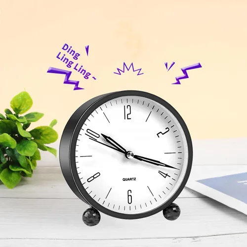 Vista 4 de pxy Lindo y seguro reloj despertador para niños alimentado por batería (batería incluida), reloj despertador analógico súper silencioso analógico