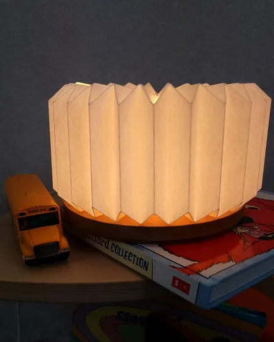 Vista 4 de Pillar Slim - dimmable,table lamp, nursery lamp, modern, japandi, origami, scandinavian design