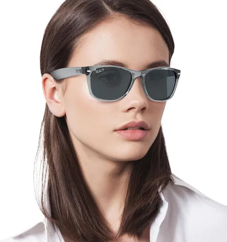 Vista 25 de Ray-Ban RB2132 New Wayfarer Gafas de sol cuadradas