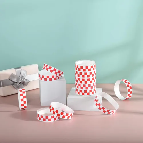 Vista 4 de AllReal 600 pulseras de papel a cuadros rojos