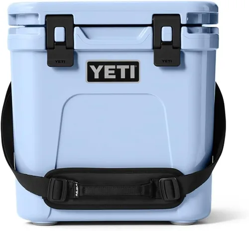 Vista 18 de YETI Roadie 24 2.0 - Enfriador duro con correa de hombro DoubleDuty y tapón de drenaje Canela
