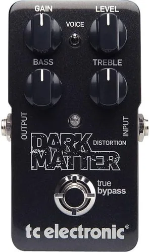 Vista 2 de TC Electronic DARK MATTER DISTORTION Pedal de distorsión fenomenal con rango dinámico extremo, ecualizador de dos bandas e interruptor de voz