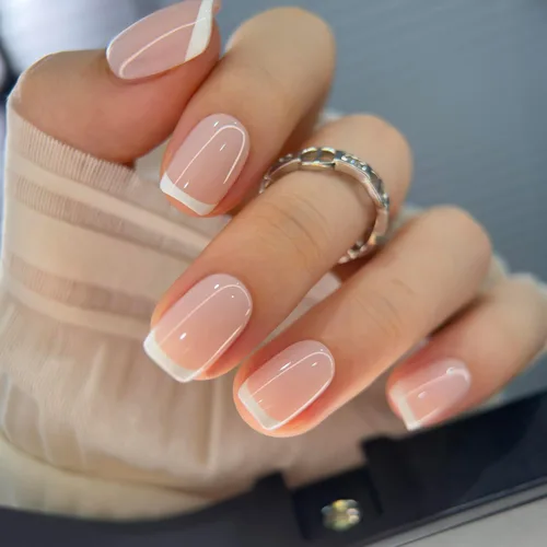 Vista 39 de CurvLife Uñas postizas cuadradas cortas a presión, terciopelo degradado Paris Script