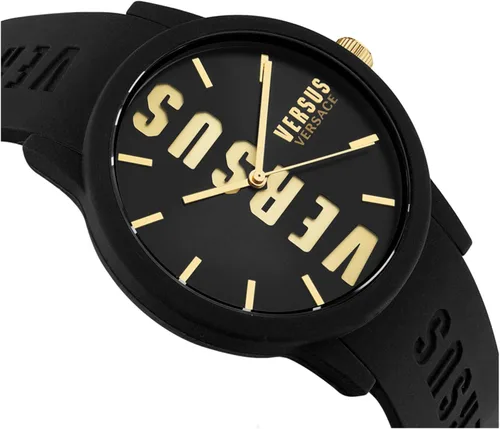 Vista 2 de Versus Versace Reloj de moda Barbes para hombre con marca Versus. Correa de silicona ajustable a prueba de agua. Incluye bolsa de regalo de viaje.