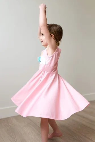 Vista 4 de Little Adventures Vestido de princesa de unicornio rosa