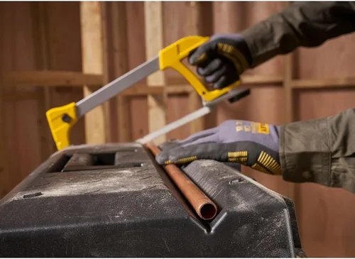 Vista 5 de STANLEY FATMAX - Caja de herramientas impermeable de 22.8 in, resistente al agua, gran capacidad de almacenamiento, ranura en V para corte extra