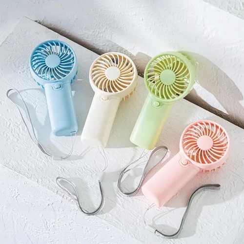 Vista 6 de Ventilador con pilas AAA, pequeños ventiladores portátiles alimentados por batería con 1 velocidades, ventilador personal silencioso de 5 pulgadas