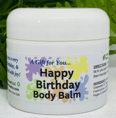 Vista 4 de Urban ReLeaf ¡Bálsamo corporal de feliz cumpleaños! Manteca de karité natural con especias cítricas frescas y aceites esenciales, regalo cuidadoso.