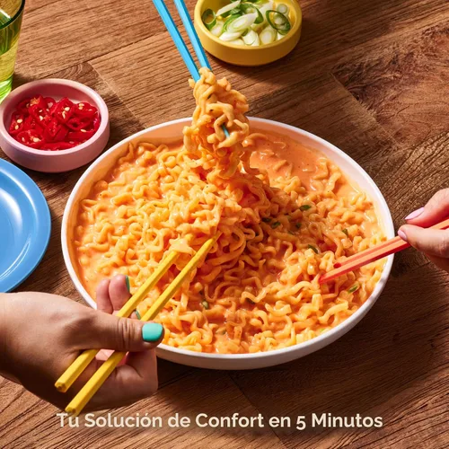 Vista 3 de Ramen con Queso – Mac & Cheese se Encuentra con Ramen Cheddar y Mascarpone Estilo Salteado 3.88 oz (Paquete de 4)