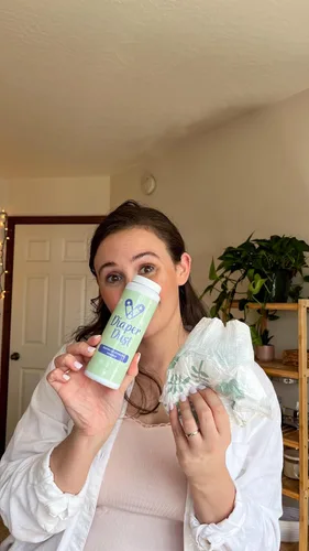 Vista 6 de Diaper Dust - Polvo desodorante para pañales con carbón activado - Eliminador de olores de pañales, no se necesita cubo de pañales, portátil y sin