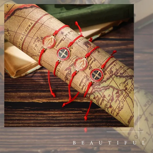 Vista 5 de Pulsera de San Benito de 20 piezas hecha a mano con nudo rojo ajustable para mujeres niñas y hombres Enlace
