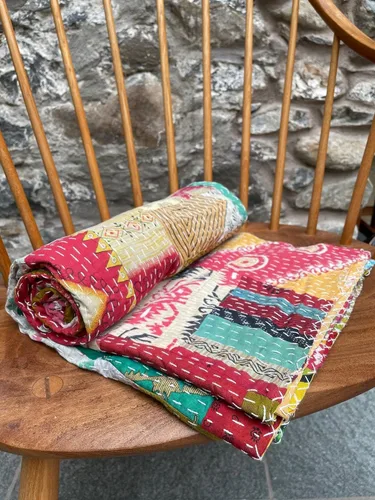 Vista 4 de Edredón Kantha de algodón vintage indio de 55 x 85 pulgadas, parches surtidos de algodón Kantha bordado a mano, juego de 1