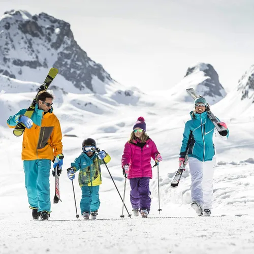 Vista 6 de BOSONER Guantes de esquí y snowboard, guantes cálidos impermeables de invierno, guantes de nieve para clima frío para hombres, mujeres, niños