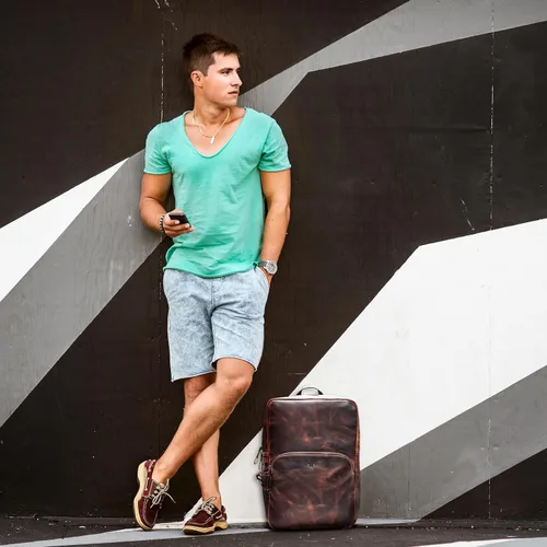 Vista 7 de Mochila de cuero hecha a mano para hombres y mujeres, bolsa para laptop de 15.6 pulgadas, cuero genuino, estilo retro, casual, para universidades
