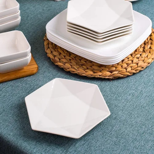 Vista 6 de DELLING Juego de 6 platos de aperitivo de 7 pulgadas, platos pequeños de postre de porcelana, platos de ensalada de cerámica blanca para aperitivos