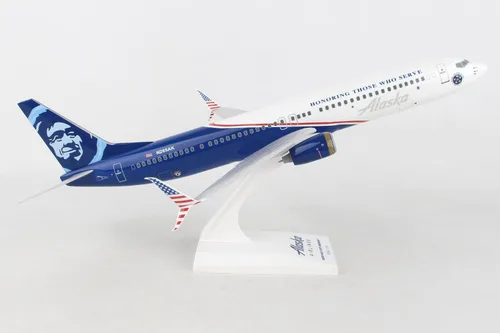 Vista 8 de Daron SkyMarks Alaska 737-900 Veteranos Avión 1/130 (SKR917)