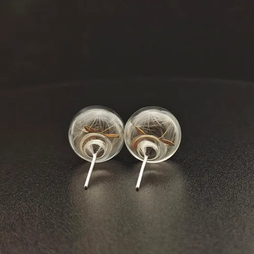 Vista 3 de Pendientes de tuerca de plata de ley 925 hechos a mano con diseño de flor real de diente de león