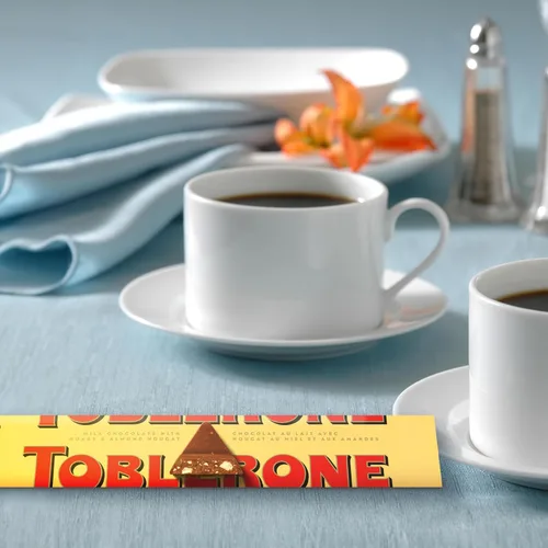 Vista 8 de Toblerone Chocolate con leche, 3.52 oz