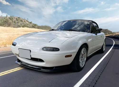 Vista 4 de Spoiler para defensa delantero agregado de poliuretano Mazda 2 RX-MX5 90-97 - Tipo deportivo de 5 puertas.