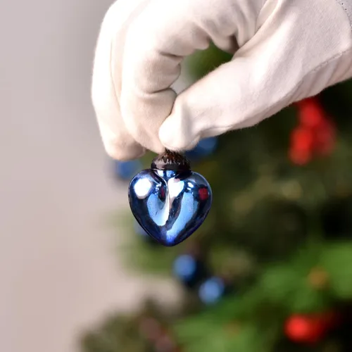Vista 4 de 25 adornos de Navidad de cristal con forma de corazón azul, decoraciones para el día de San Valentín y árbol de Pascua