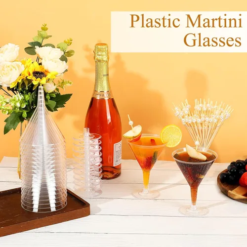 Vista 5 de KesaPlan Paquete de 50 vasos de Martini de plástico desechables de 6.5 onzas con palitos de cóctel, tazas de postre de helado para bar al aire